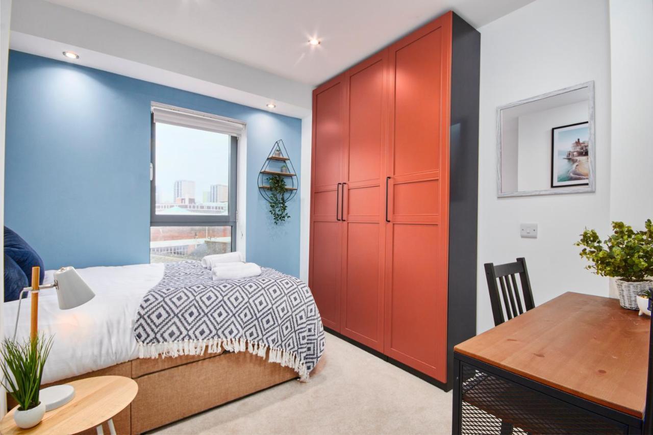 Large Duplex Penthouse - Parking Apartman Leeds  Kültér fotó